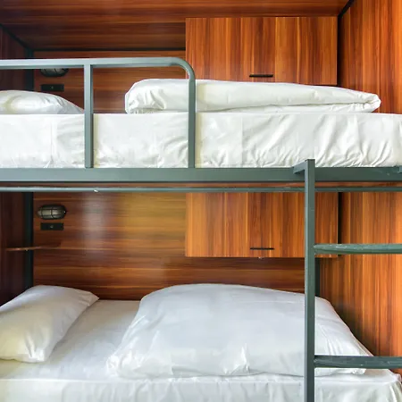 Hostel Ph *